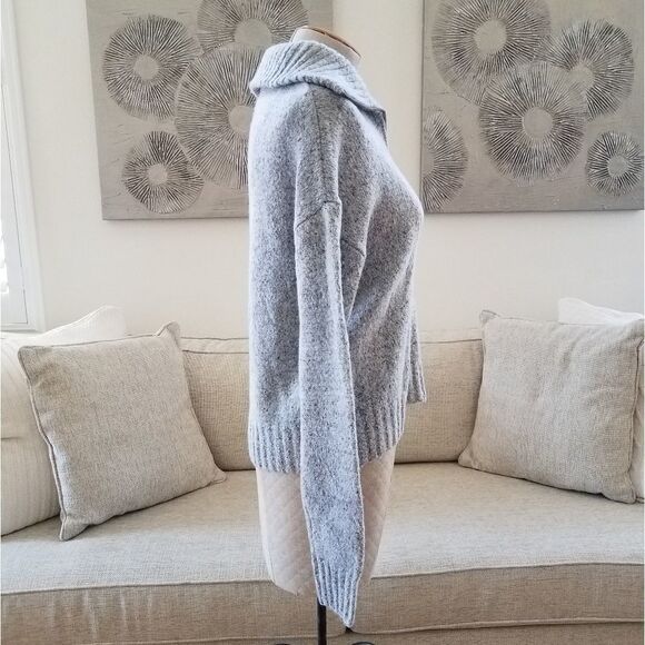 Love by Design Quarter Zip Sweater sz Medium - Picture 4 of 8